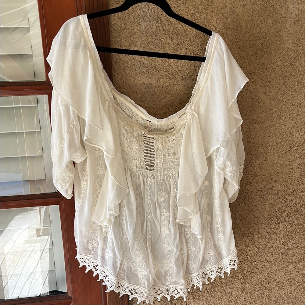 Elegant White Lace Women's Top, Free People, perfect for a dress up look!